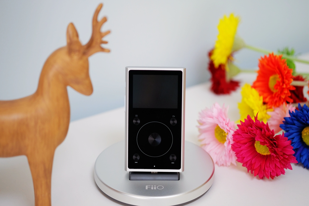 飞傲x1二代拆机,飞傲x1hifi播放器拆机