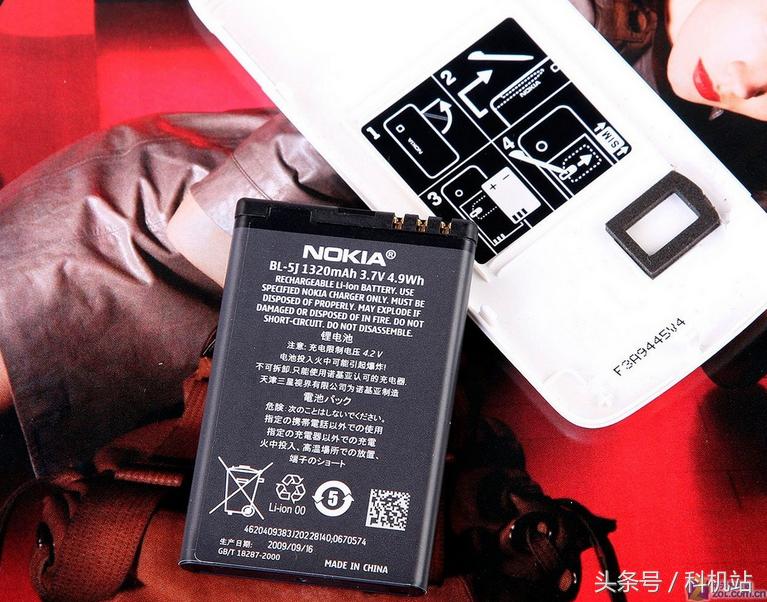 现在还有人用诺基亚8800吗,有多少人用过诺基亚手机