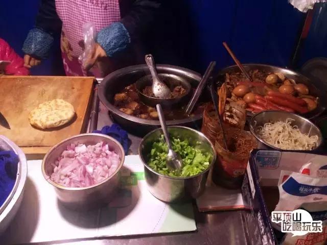 平顶山老潼关肉夹馍,平顶山十大必吃老店