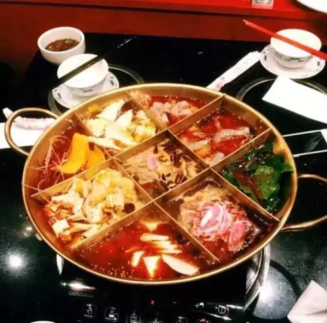 贾跃亭蒙眼狂奔的照片,贾跃亭名言蒙眼狂奔