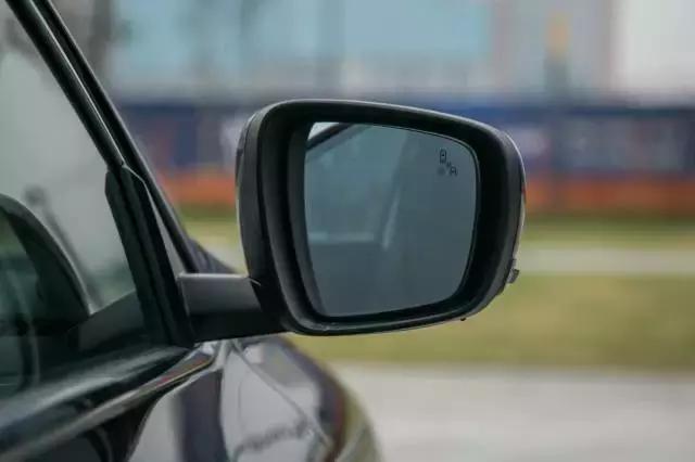 2017款雷诺科雷傲试驾视频,雷诺科雷傲国产与进口