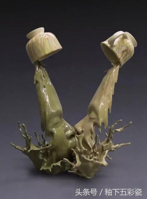 从警察转折成一个军人,成为表情包的创笔者需要什么