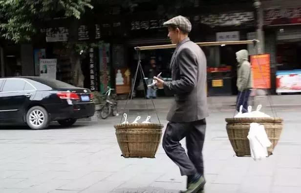 那些在大街上听的熟悉的手机铃声,那些在大街上听到的铃声