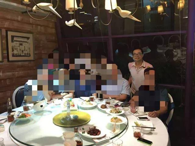 大爷坚持健身十年练就一身腱子肉,30岁中年大叔健身逆袭成小鲜肉