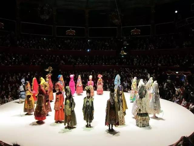 kenzo时装秀2021,kenzo惊艳时装