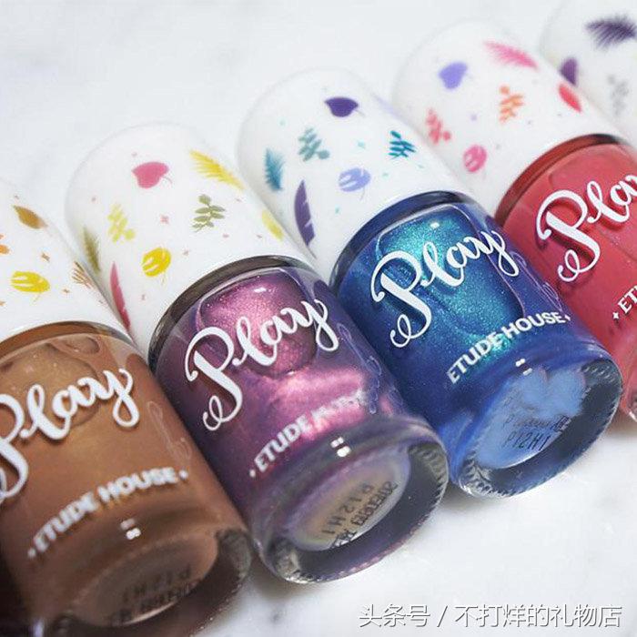 这些秋冬配色看一眼就暖了,红色指彩