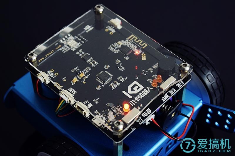 益智“萌宠”欢乐相伴——小卡机器人2代体验评