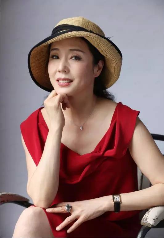 打开故事的严歌苓（杨扬、王纪人、杨辉）｜《*男舞**》评论专题