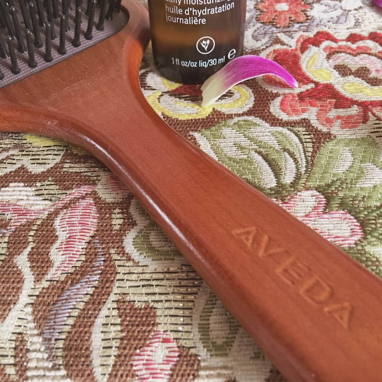 光顾着给你的脸砸大钱，知道你的头发也问题重重吗！