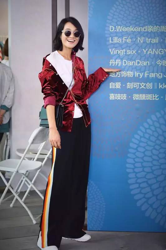 人家说你穿衣服可潮流你咋回答,今年大火的这件单品你真的会穿吗