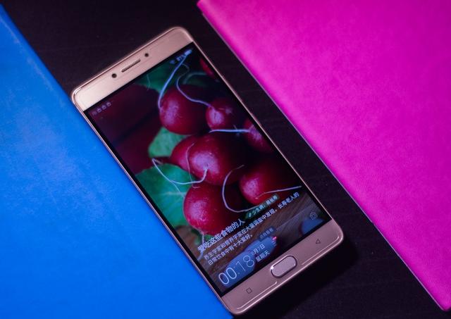 手机是拿来供着的吗,现在手机是拿来干嘛的