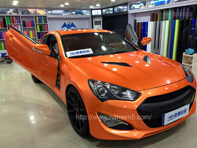 酷派劳恩斯全车改色膜,现代劳恩斯酷派黑红渐变改色