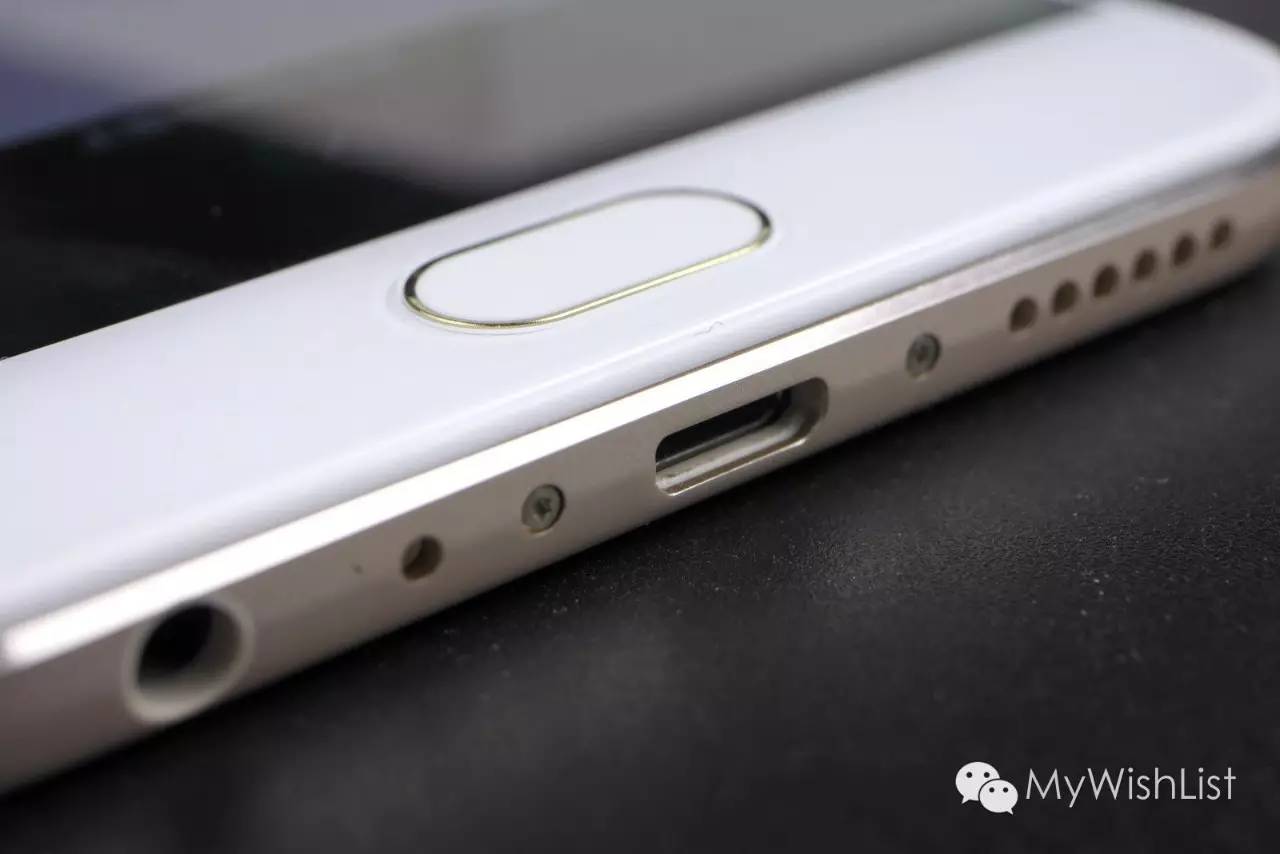 vivox系列有极夜柔光灯,vivox71600万柔光双摄