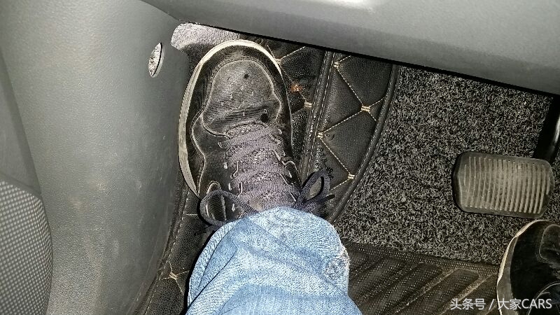 想买福克斯两厢车,2015款福克斯1.6手动优缺点