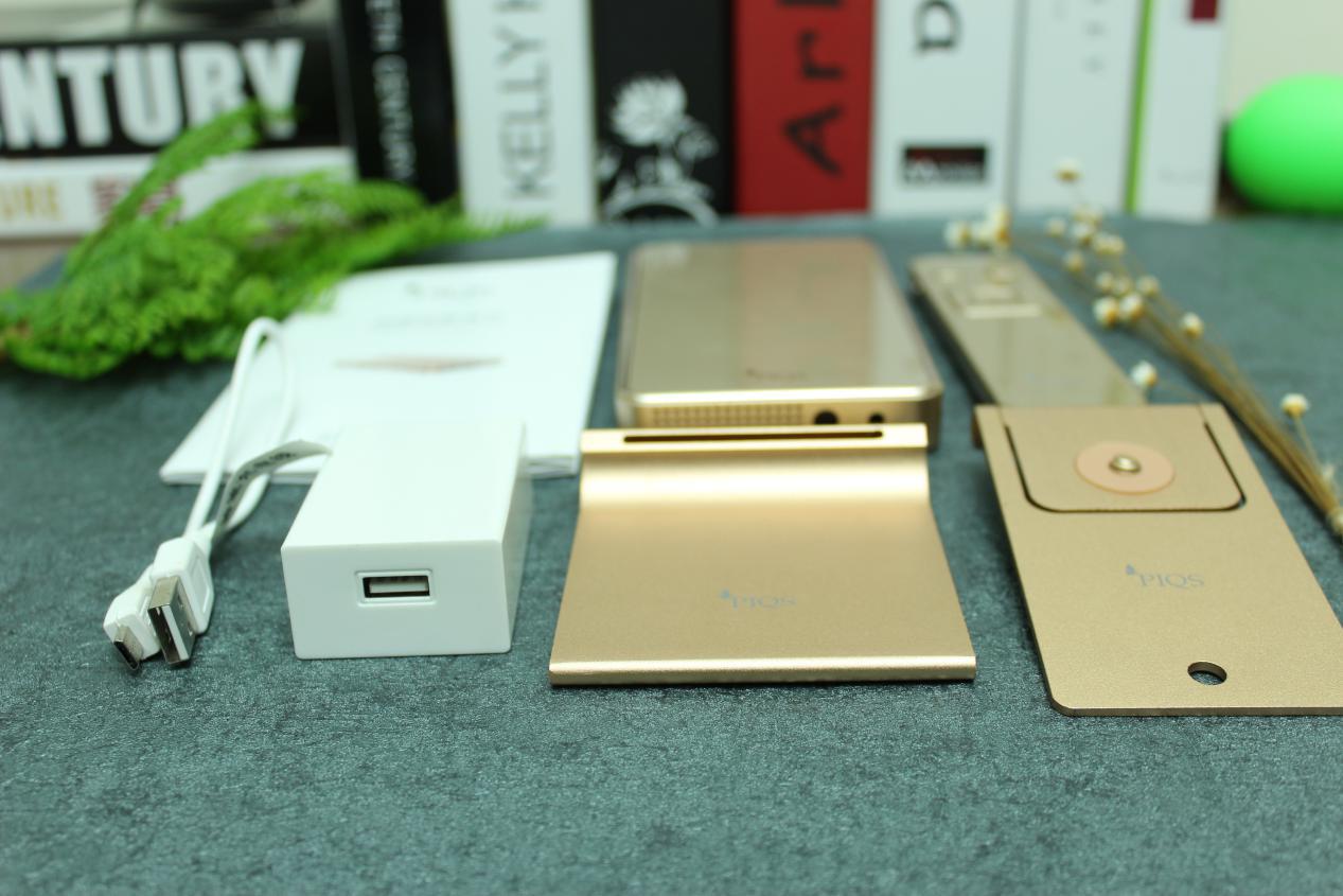 客厅观影革命，神画小媚评测体验