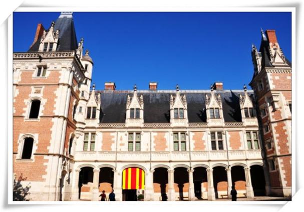 环游法国卢瓦尔河谷 (法国卢瓦河谷旅游攻略)