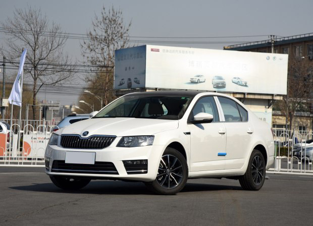 最高降10万这几款中型车该选谁,最高降10万的车