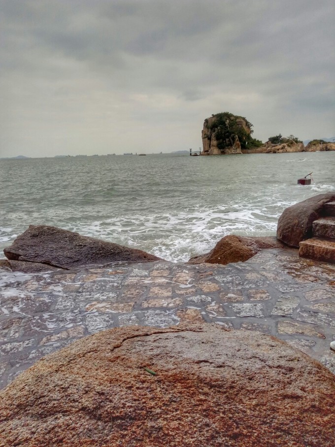 离开睁眼闭眼看见的城市，来到十一月小清新的厦门