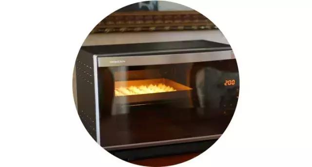 最简单的奶油泡芙制作法,做奶油泡芙做法要无水无油吗