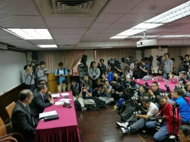 鍙版咕澶嶅叴鑸┖,鍙版咕澶嶅叴鑸┖闆嗗洟