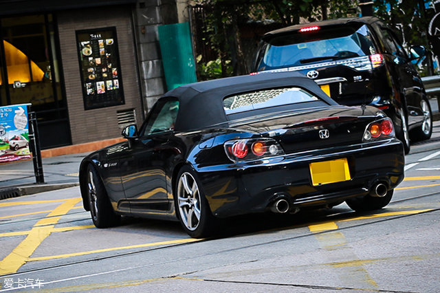 港澳旅游偶遇各路有趣改装车