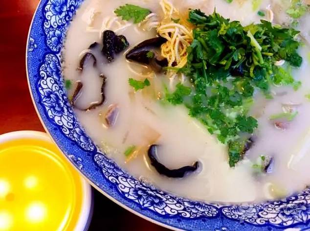 郑州7条最出名的美食巷子！藏得最深的50家店全都给你挖出来了！