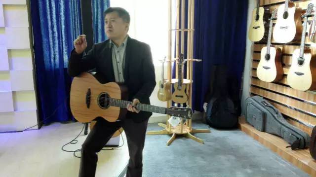 最贵的吉他限量50把,全世界最厉害的吉他大师
