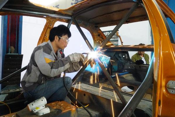 18款比亚迪秦80改装案例,比亚迪宋改装越野套件