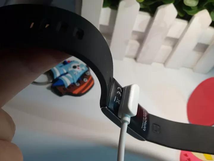 极致手环怎么样,埃微彩屏手环评测