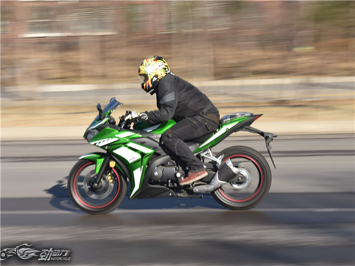 新款rz35跑车,新感觉ix35像什么车