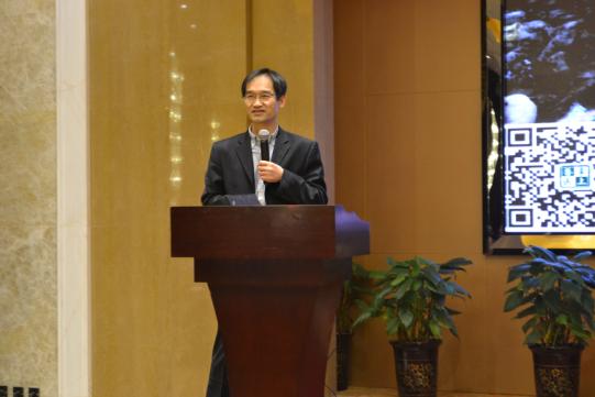 如何应对养殖业行情风险,生猪养殖业转型压力及困难