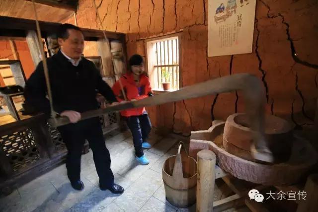 国家旅游局局长来丫山了！他说大余经验要在全国推广！