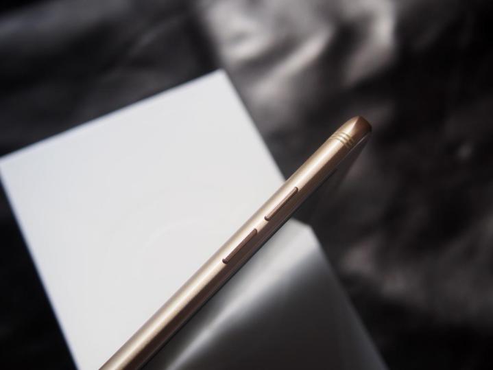 三星galaxyc9pro发售价,三星galaxyc9pro现在还能用吗