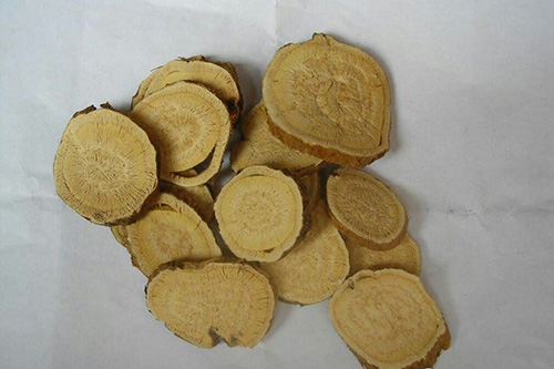 民间土方止痒的野草有哪些,田里的野草可以用来干什么