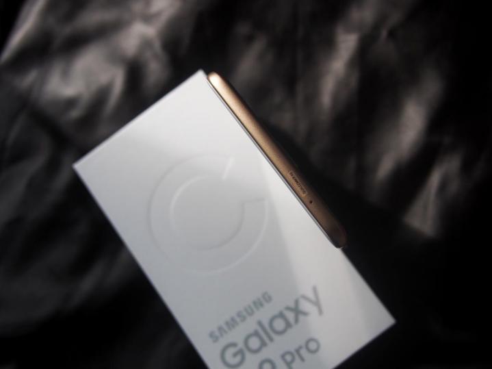 三星galaxyc9pro发售价,三星galaxyc9pro现在还能用吗