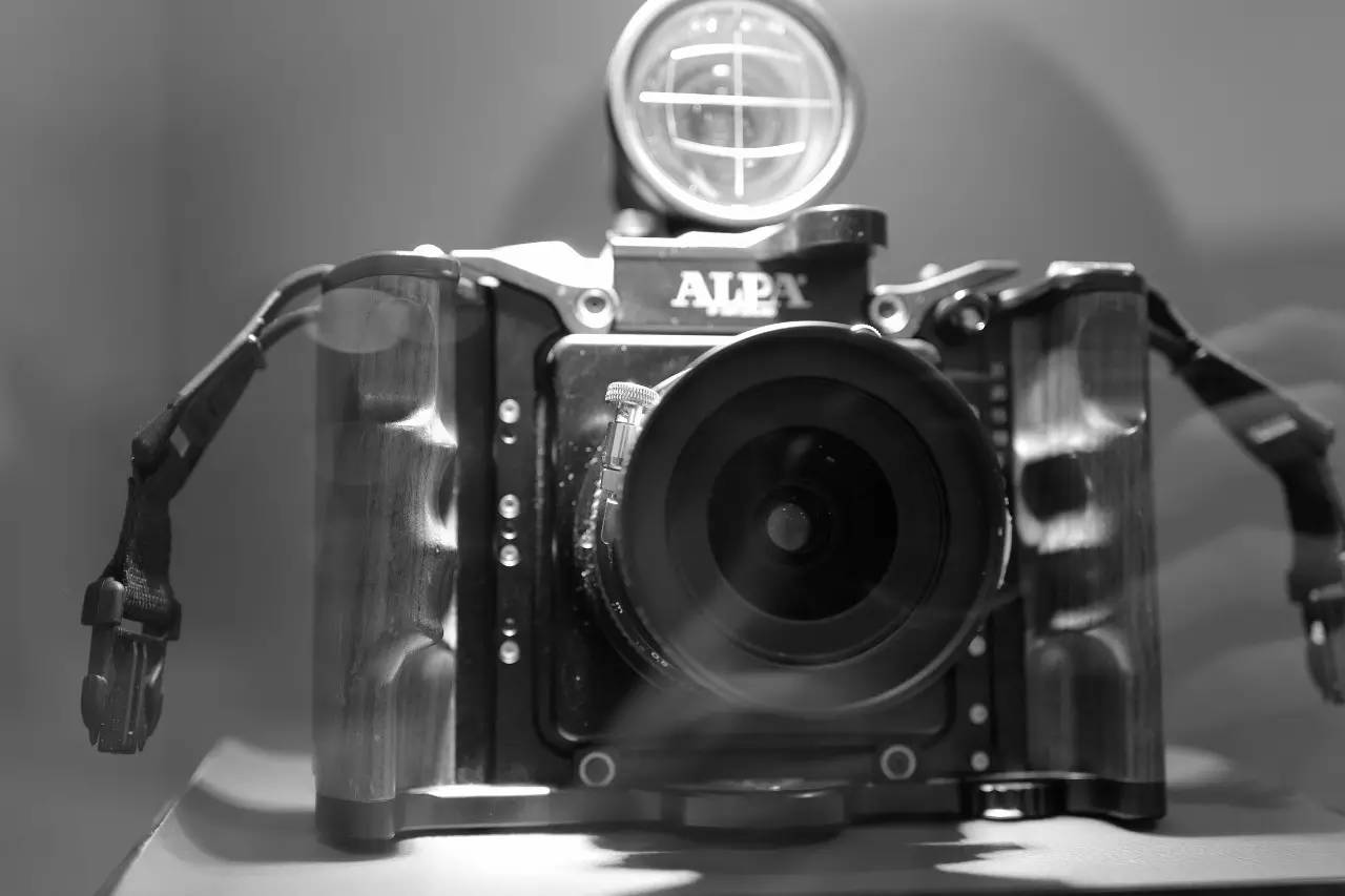 徕卡怎样移动对焦点,徕卡微讲堂