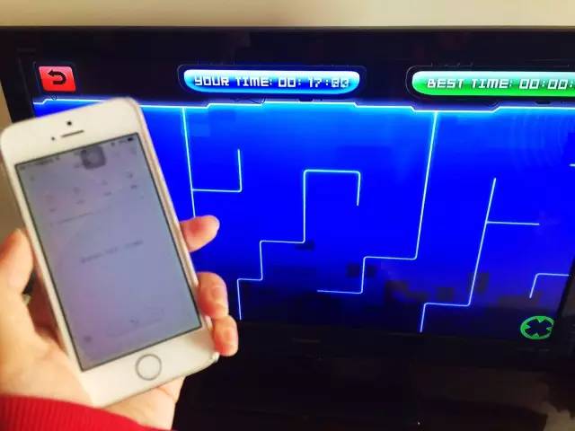 小米电视投影,电视投影玩枪战游戏