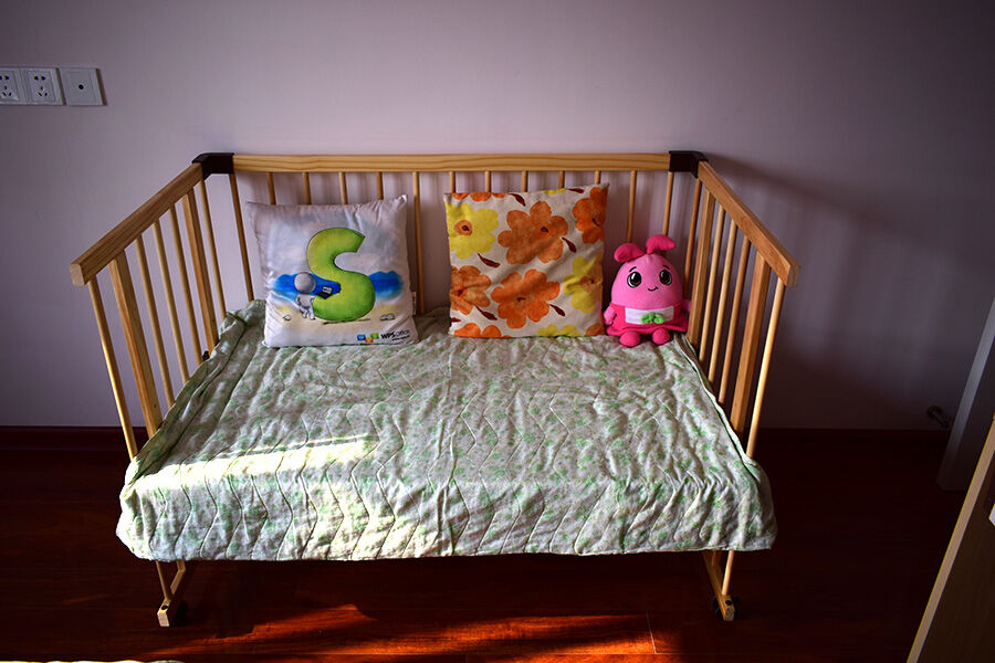 faroro实木婴儿床,高端品牌婴儿床最新款