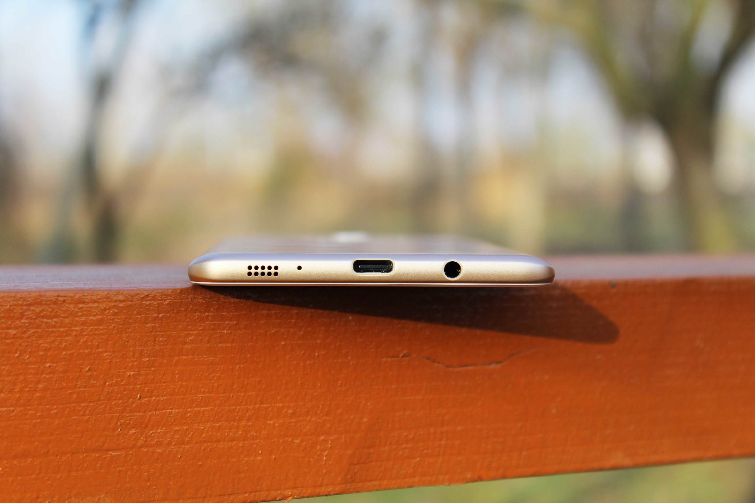 三星galaxyc9pro多少钱,三星旗舰手机性价比最高的