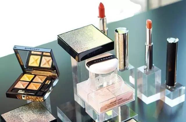 2018彩妆大牌圣诞套装,2022年圣诞限量大牌彩妆系列