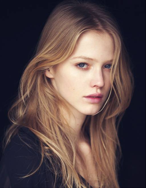 懒人护肤的正确步骤水乳面霜,护肤最好的办法就是补水