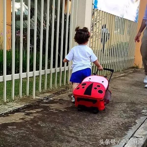 旅行必备宝宝行李箱怎么选,带孩子出游最实用的方法