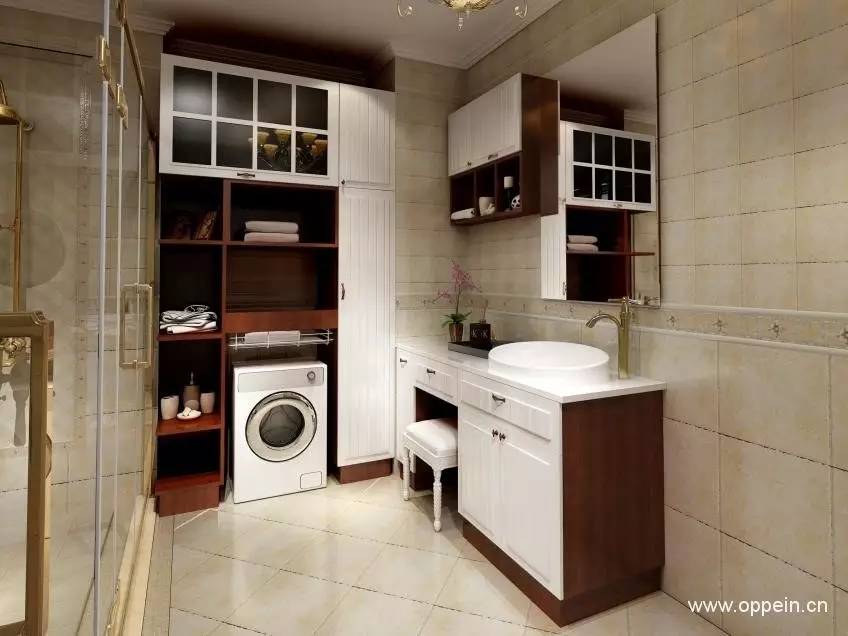 浴室用什么卫浴柜好,浴室杂乱无章