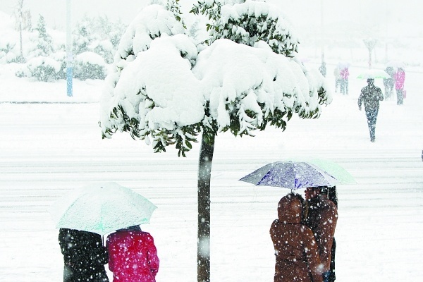 冬季别当“冰山美人”广禾堂专家教您暖宫备孕先温和滋补