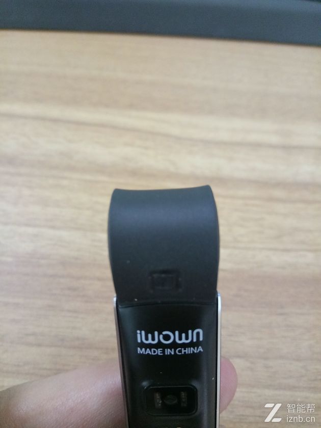 埃微手环怎么样充满电,埃微蛋卷手环如何关机