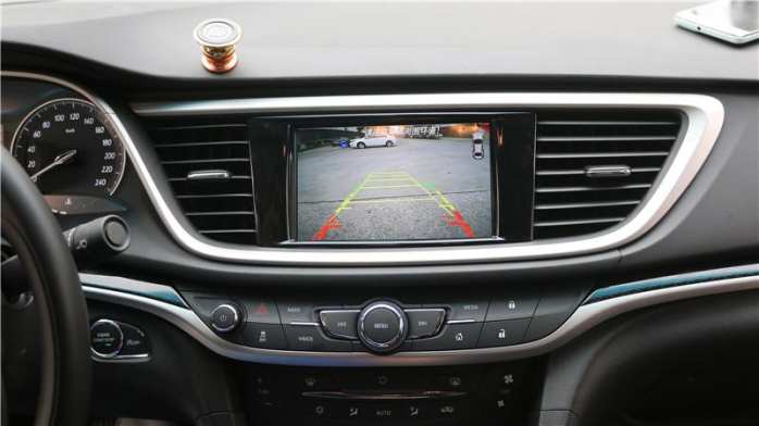 英朗装畅影CE导航模块加倒车后视，科技无处不在