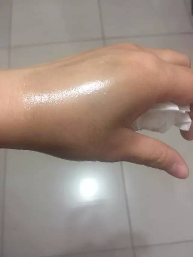 植村秀卸妆油适合什么肤质用,植村秀卸妆油适合用吗