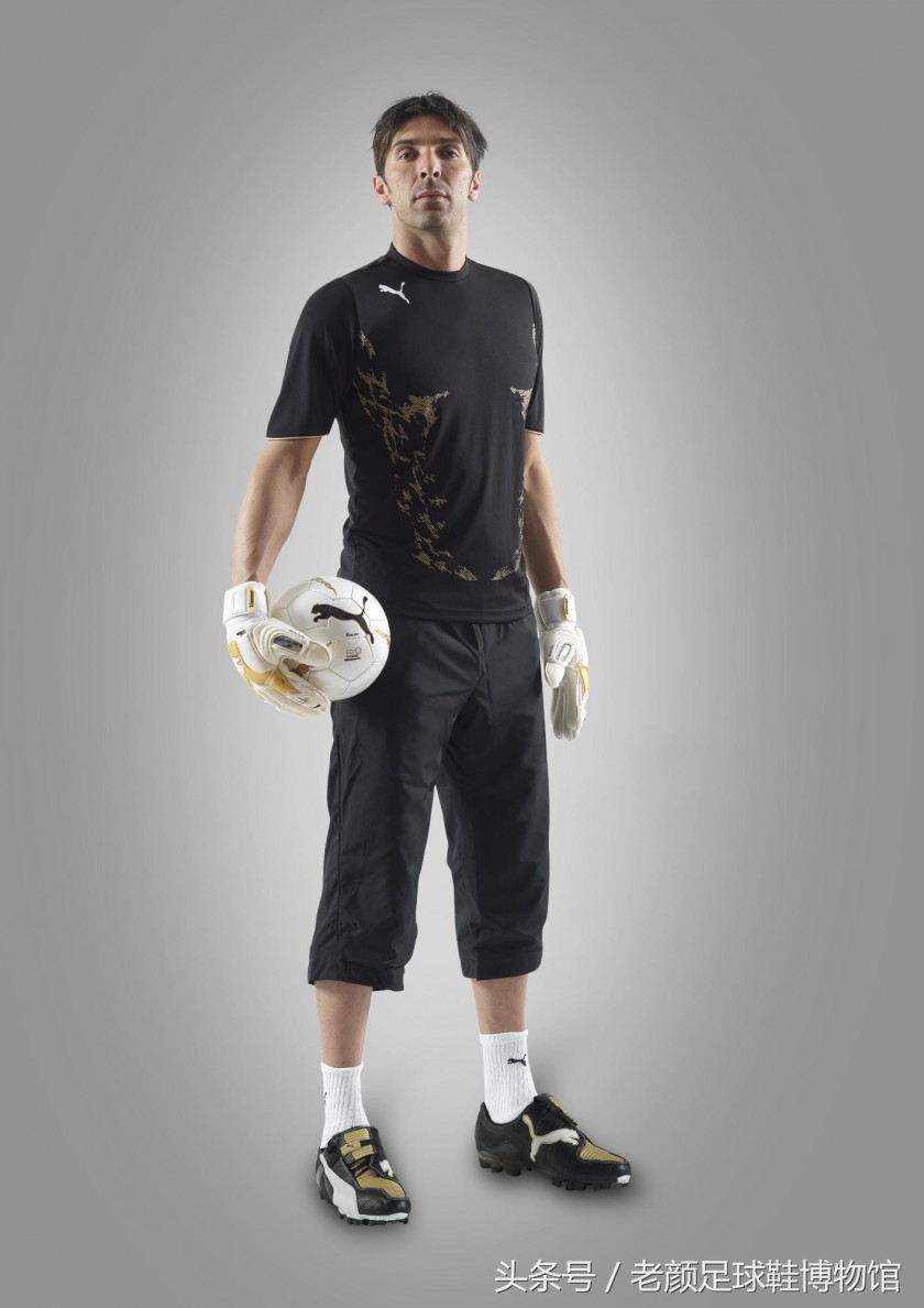 足球鞋历史第一战靴,历史最好碎钉足球鞋