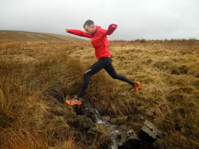 新年圣诞礼物送啥咧？精挑细选的50款运动单品清单送给你！