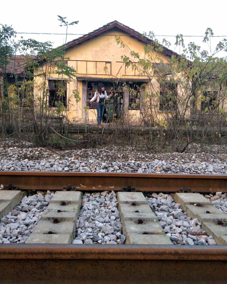 韶山伟人故居故事,韶山火车站历史资料